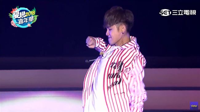 鼓鼓嗨翻花蓮　台下粉絲歌聲竟蓋過他