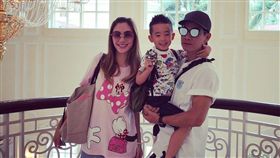 陳小春應采兒結婚8年，生有一子Jasper。（圖／翻攝自微博）