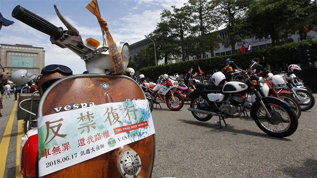 一秒惹毛機車族：別拿我當政策籌碼