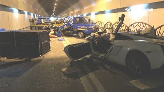 超跑車禍鐵條插臉　劉女遭毀容盼修復