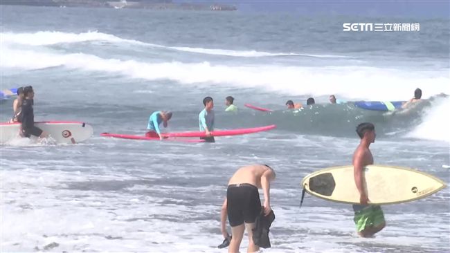 颱風外圍雲系加大潮！沿海防海水倒灌