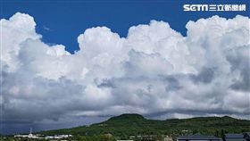 台東蘭嶼方向受瑪莉亞影響雲層厚、好天氣、颱風(圖/記者邱榮吉攝)