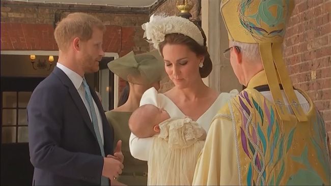 小王子受洗！凱特王妃優雅如白雪公主