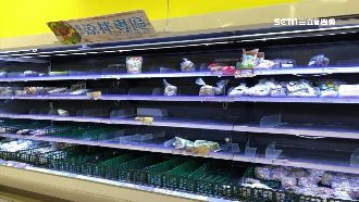 預期心理！颱風還沒到賣場貨架被掃空
