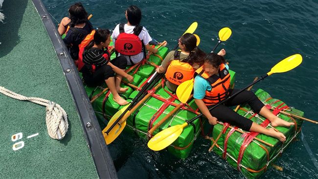 颱風天划舟出海　5學生海漂2百米…