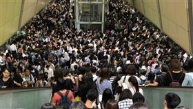 捷運　放假　颱風　擁擠　翻攝網路　南京復興