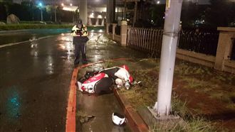 強風吹倒機車！板橋5歲女童昏迷送醫