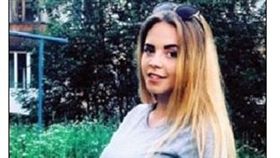 俄羅斯正妹凌虐男友新歡（圖／翻攝自每日郵報）