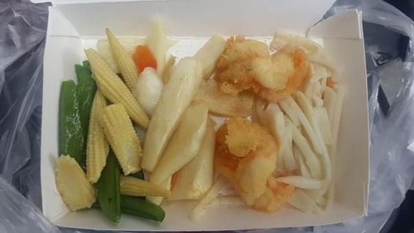 鑲金膩？基隆自助餐四菜價格驚呆網友
