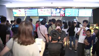 邊緣人照上班！新北放假颱風財賺少少