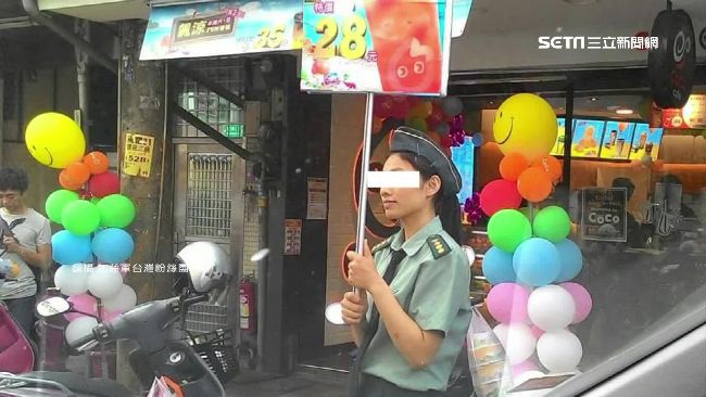 飲料店員穿軍服惹議　網友一句話酸爆