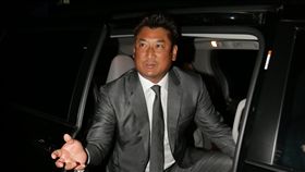 紅火案更一審　辜仲諒籲陳俊哲說清楚台灣高等法院11日開庭審理紅火案，中信銀前董事長辜仲諒（圖）庭訊後受訪表示，前妹婿陳俊哲或許有他的苦衷，但還是希望他能出來講清楚。中央社記者蕭博文攝　107年7月11日