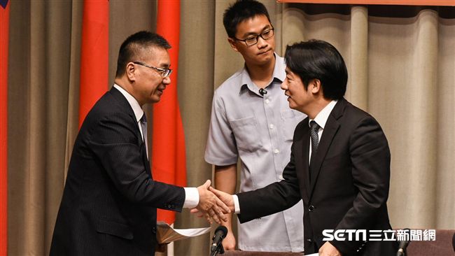內閣改組　藍批選舉、綠讚符合需求