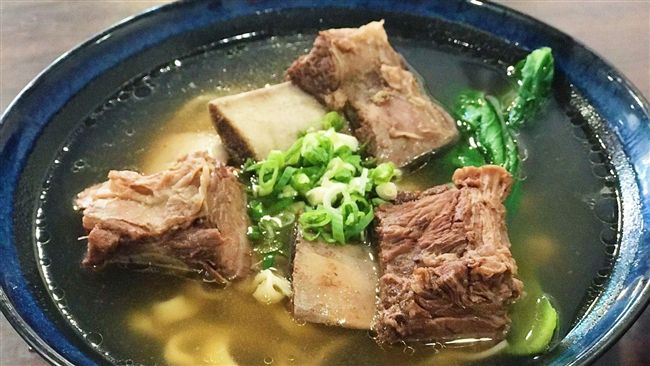 牛肉麵吃得到牛小排！中和人淚推必吃