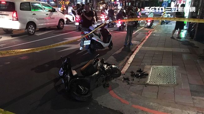 快訊／男一躍而下　壓傷路過機車騎士