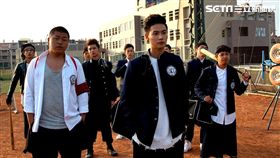 《王牌教師》17年後的學生，壞得程度猶比當年。（圖／奧瑪優勢提供）