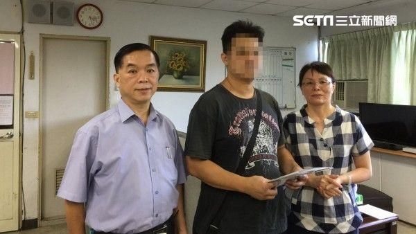 樹上茶壺竟是骷髏頭　警助8年屍返家