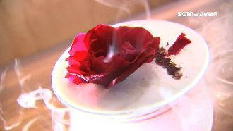 「乾冰系」美食！冷燻玫瑰咖啡超療癒