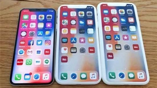 蘋果新iPhone　三真機模型上手