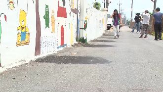 解決路面高低差　沒經費竟封死水溝蓋