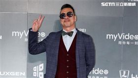 面對爭議，黃仲崑認為自己只是個演員。（圖／記者邱榮吉攝影）
