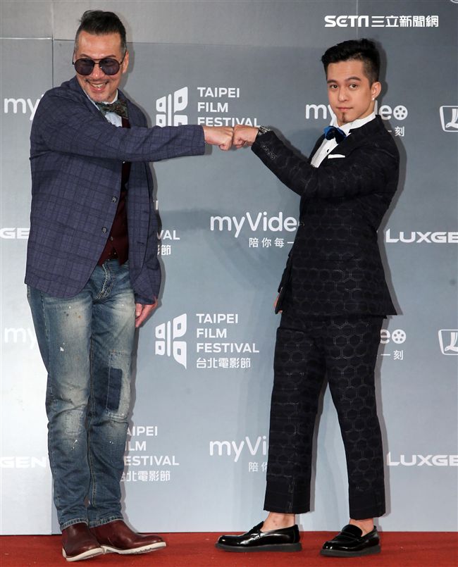 2018台北電影獎星光大道黃仲崑、黃遠。（記者邱榮吉/攝影）