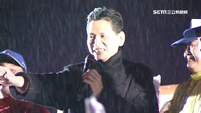 葉教授親哥　是民進黨創黨元老葉耀鵬