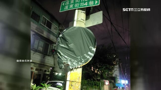 反光鏡照家門釀禍？住戶套塑膠袋擋煞