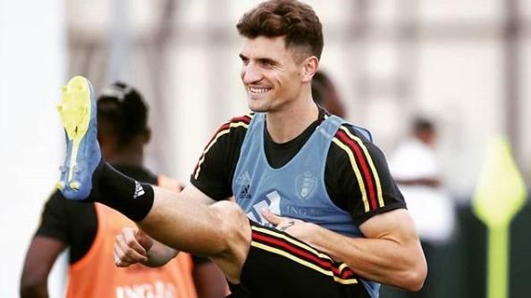 從工廠踢到世界盃　他成「國家英雄」