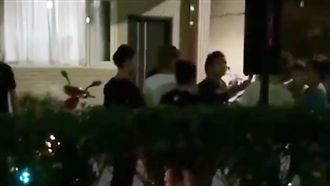 深夜相約公園談判　屁孩亮刀作勢砍人