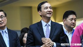 新北市長朱立倫出席民進黨新北市議會幹部交接。 圖／記者林敬旻攝