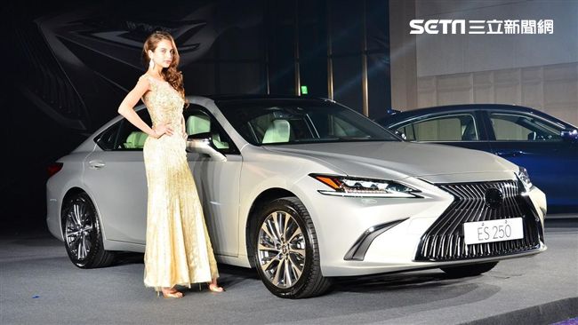 影／只要167萬　LEXUS ES