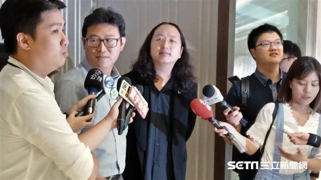 姚文智再與唐鳳合體　籲北市府更開放