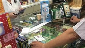 台北,拔牙,K他命,毒品,攔檢,藥局,檢驗報告（圖／翻攝爆料公社）