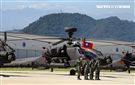 AH-64E阿帕契攻擊直升機「全作戰能力」成軍典禮。（記者邱榮吉/龍潭拍攝）