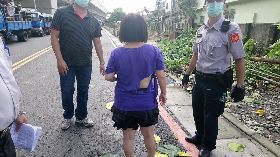 屏東道路拓寬案拆屋　女議員傷2女警　