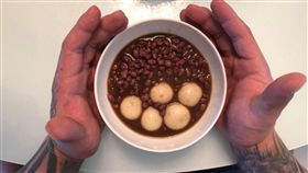 想快煮給老婆兒子吃！館長求問「怎樣煮紅豆湯？」　神密技大公開	（圖／翻攝自臉書「飆悍」）