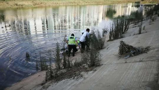 暑假玩手機被唸　國中生跳河：永別了