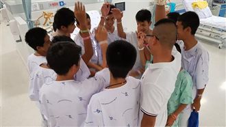 泰洞穴少年出院　開記者會盼回歸正常