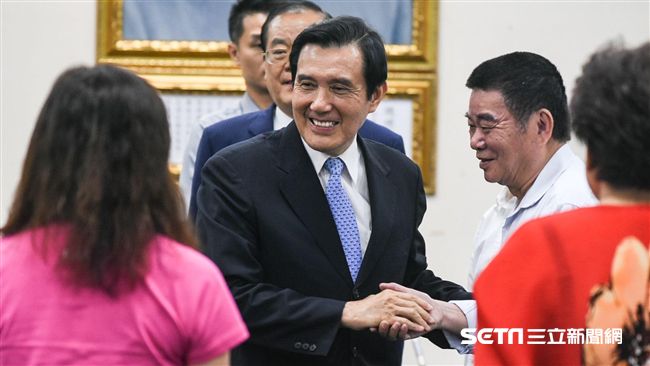 馬英九不沾鍋？段宜康：黏踢踢的黑鼎
