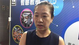 4公立高中到課刷卡系統　北市：未用人臉辨識台北市議員李慶鋒發現，北市府將在北一女等4所公立高中專科教室點名系統導入人臉辨識系統，恐讓個資外洩。教育局主任秘書陳素慧（圖）19日說，校園智慧到課系統，未使用臉部辨識功能。中央社記者劉建邦攝　107年7月19日