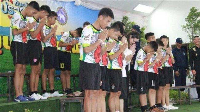 出院回家！泰國洞穴少年受困經歷解密