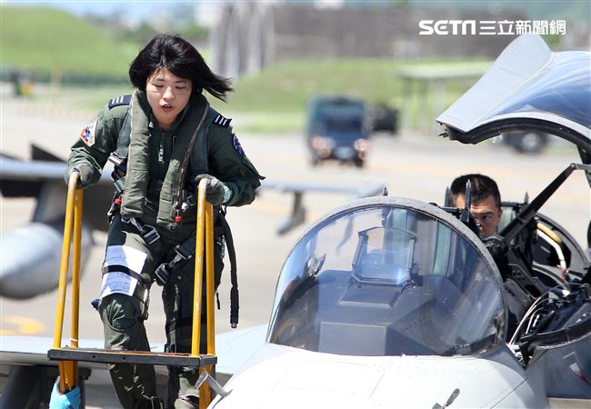 IDF戰機女飛官范宜鈴。（記者邱榮吉/台東拍攝）