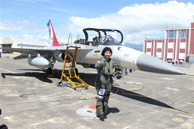 IDF戰機女飛官范宜鈴。（記者邱榮吉/台東拍攝）