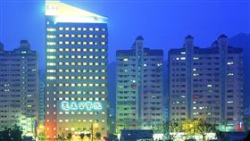 三峽,北大特區,墜樓,爆頭,宣告不治,恩主公（示意圖／翻攝恩主公醫院臉書）