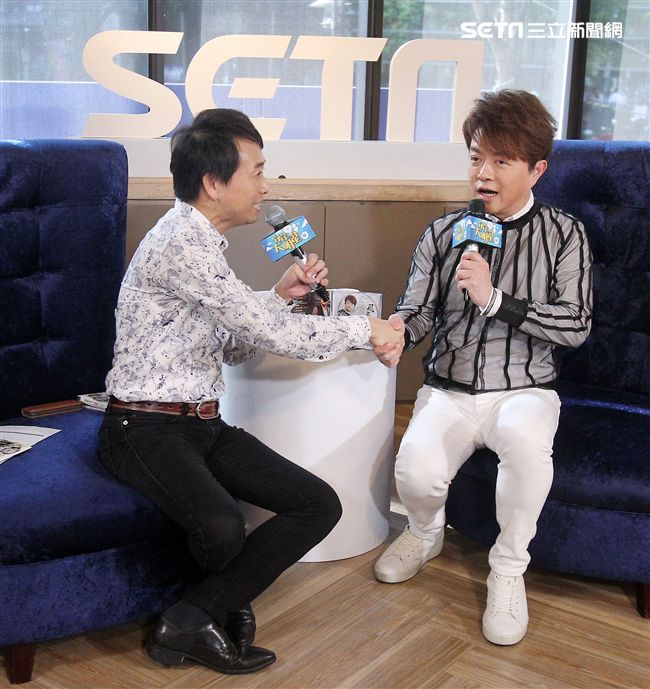 翁立友安安大明星。（記者邱榮吉/攝影）