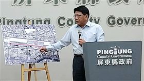 從政20年　潘孟安：唯一不能被質疑的是操守屏東市公勇路拓寬拆遷案近期引發關注，屏東縣長潘孟安20日下午親自召開記者會說明，並強調他從政20多年，唯一不能被質疑的是操守。中央社記者郭芷瑄攝　107年7月20日