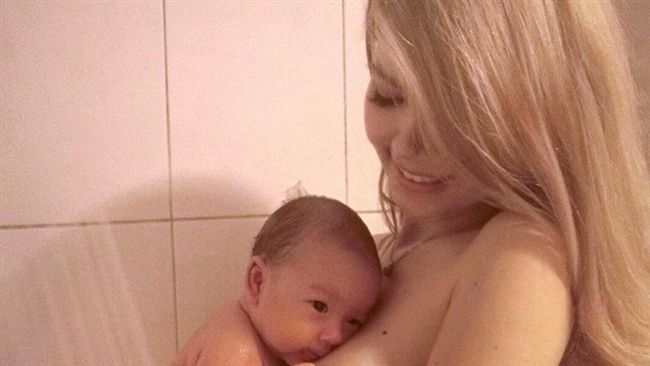 小昆凌全裸洗鴛鴦浴　人工巨乳全都露