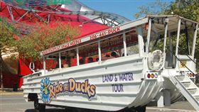 鴨子船翻覆釀17死　一家9口剩2人
美國,密蘇里州,Branson,Ride the Ducks,雷暴,水陸兩棲船,Stone Mountain Park
https://www.ridetheducksofseattle.com/tours/