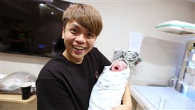 蔡阿嘎,二伯,／翻攝自臉書